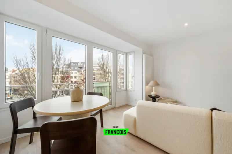 Instapklaar Appartement Oostende Petrus en Paulusplein