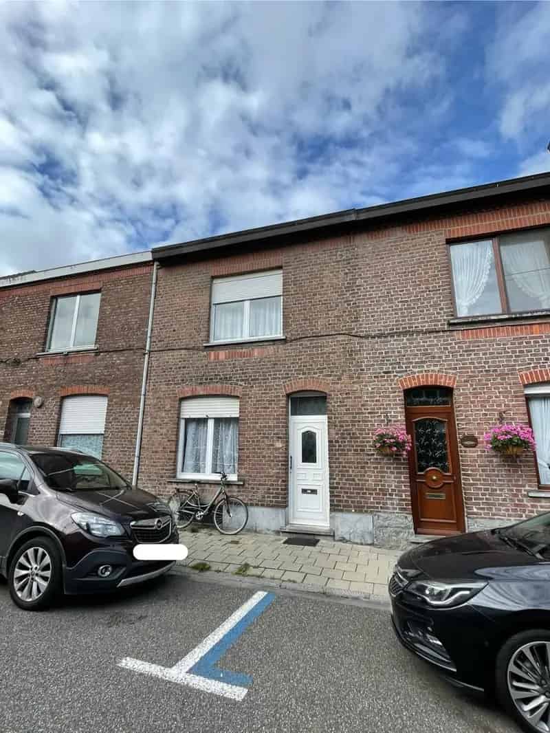 Instapklare Rijwoning 3 Slaapkamers Tuin Stadsrand