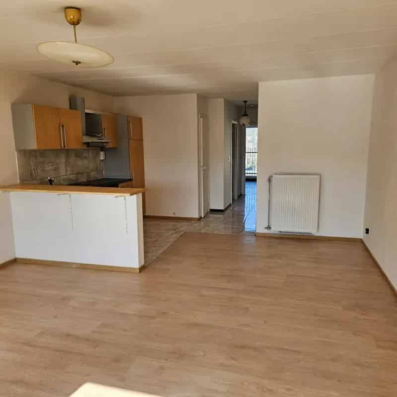 2 Slaapkamer Appartement met Tuin te Koop