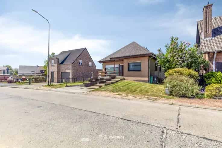 Ruime Energiezuinige Villa te Koop 5 Slaapkamers Garage Tuin