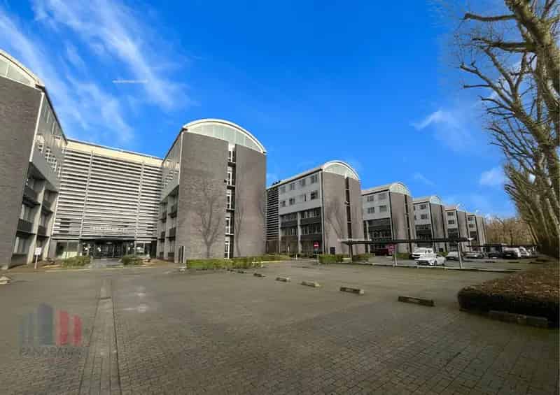 Kantoren te huur Axxes Business Park Merelbeke 582m²