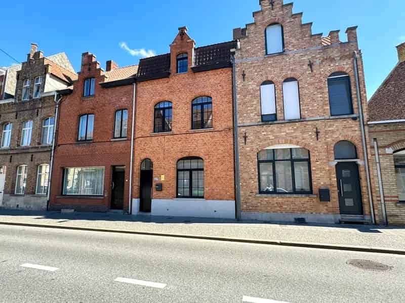 Huis te koop 4 slaapkamers zonnige stadstuin