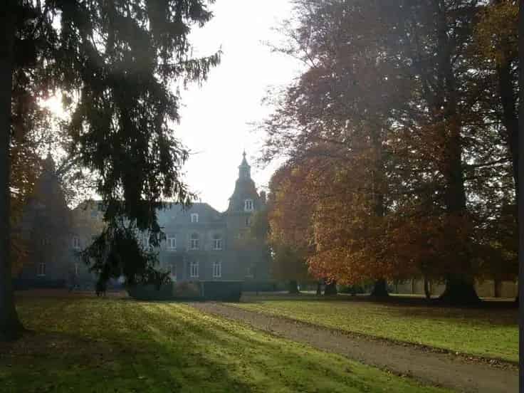 Appartement Te Koop 230m2 Kasteel Avionpuits