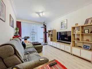 Appartement te koop Sint-Jans-Molenbeek 1 slaapkamer terras