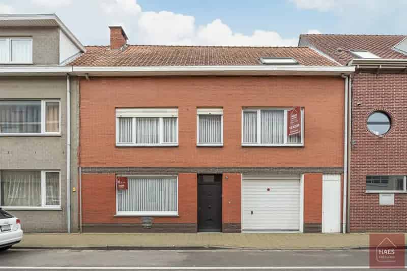 Huis te Koop Essen: 3 Slaapkamers, Garage en Tuin