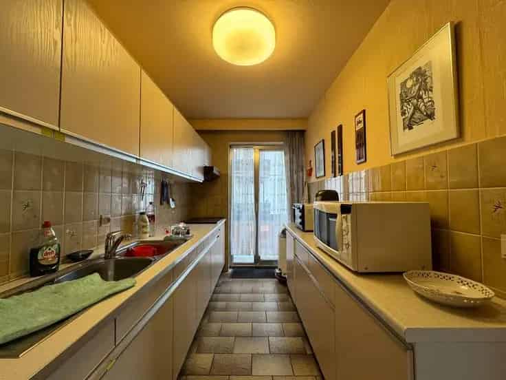 Ruim Hoekappartement 3 Slaapkamers 2 Autostaanplaatsen Terras