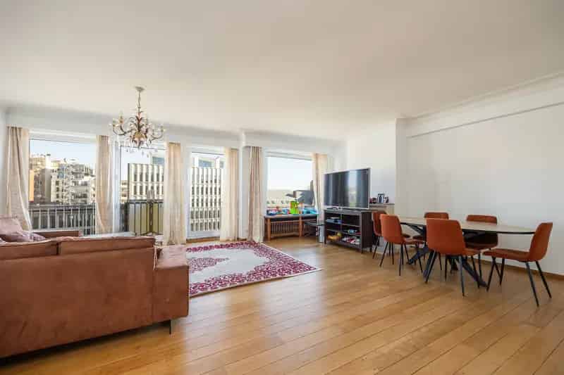 Antwerpen 3 Slaapkamers Appartement Te Koop Nabij Meir Stadspark