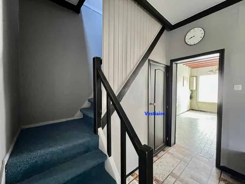 Ruime woning grote tuin vrij zicht