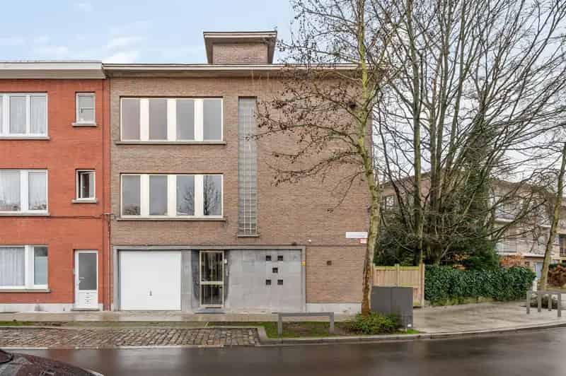 Gelijkvloers appartement Berchem 2 slaapkamers tuin
