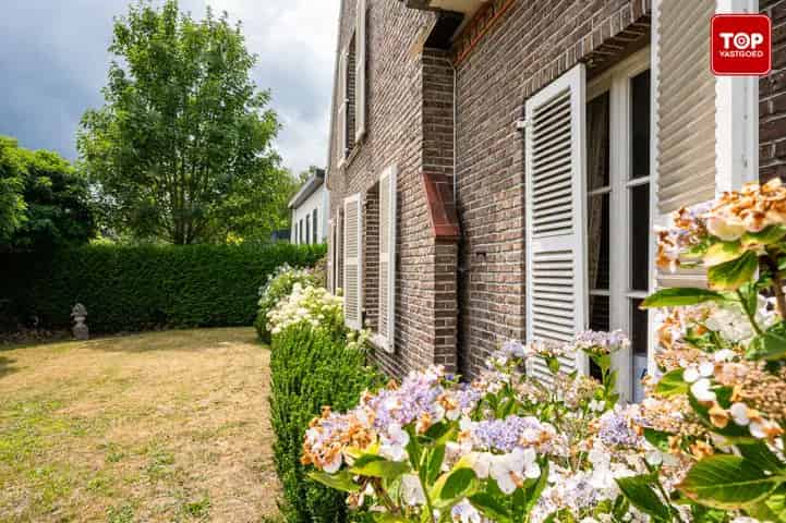 Villa te koop Mariakerke: Authentieke woning met potentieel