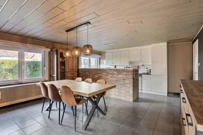 Te renoveren woning 3 slaapkamers tuin Lochristi