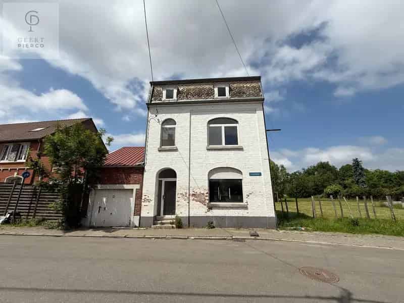 Te renoveren woning 138m² met zolder 55m²