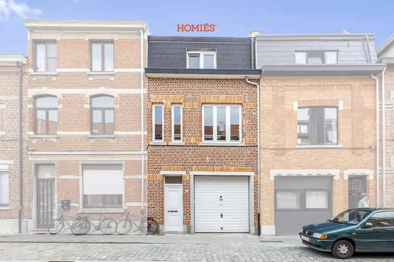 Ruime Bel-etage te Huur Leuven Centrum Dubbele Garage