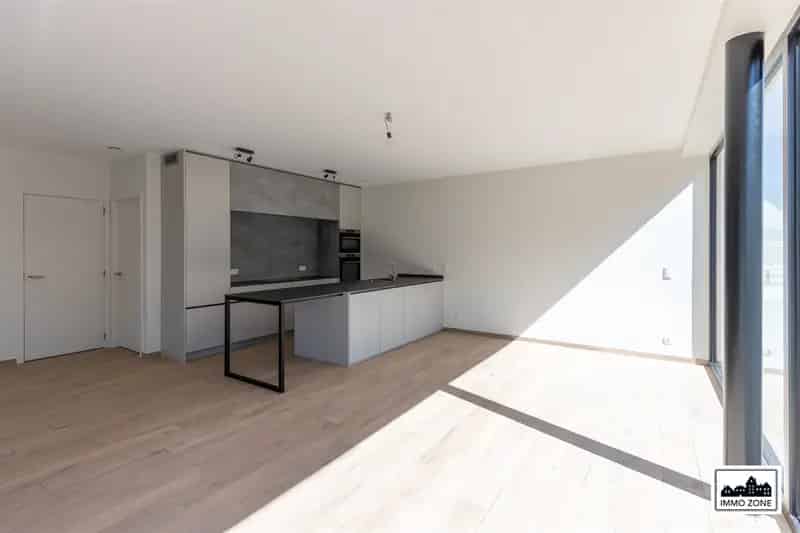 Luxe Appartement te Huur 2 slaapkamers Terras Parking