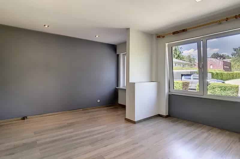 Gerenoveerde Bungalow te koop nabij British School