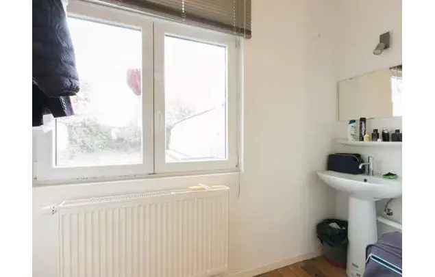 Huur 3 slaapkamer appartement van 70 m² in Anderlecht