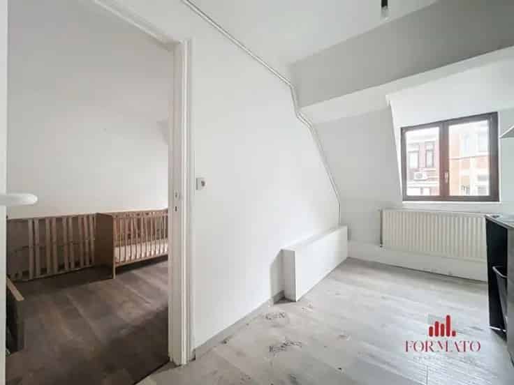 Appartementsblok Te Koop: 2-Unit Beleggingspand
