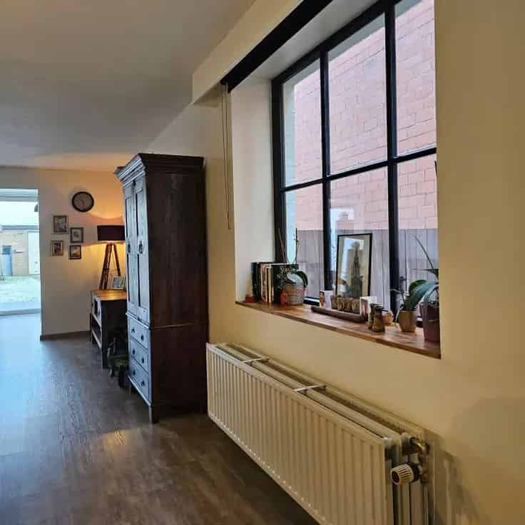 Huis Te Koop Gooreind: Gerenoveerde HOB met 3 slaapkamers en garage