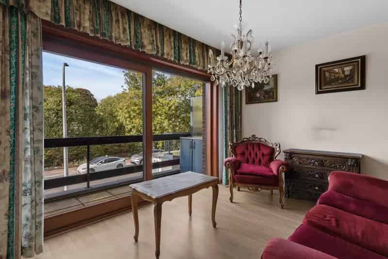 Appartement te Koop: Zonnig Terras en Uitstekende Ligging