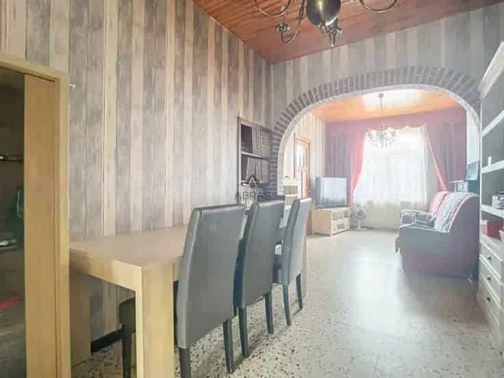 Huis Te Koop 3 slaapkamers met terras en garage