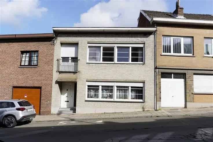 Huis Te Koop 3 Slaapkamers Tuin Nabij Scholen