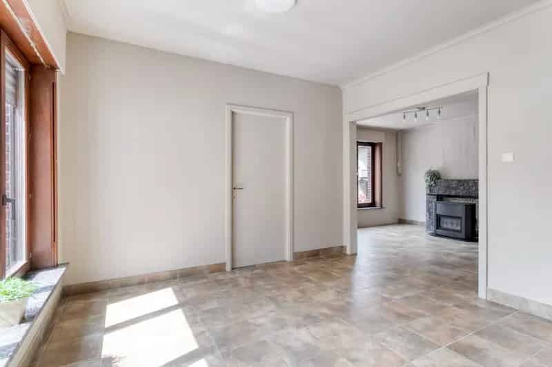Huis te koop Rekkem: 2 slaapkamers, centraal gelegen