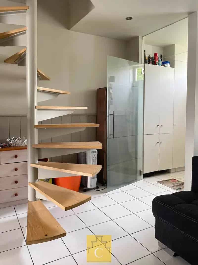 Verzorgde Rijwoning met Koertje en Fietsenpoort