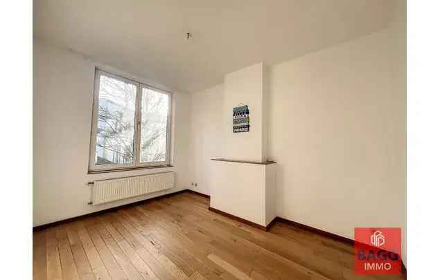 Huur 1 slaapkamer appartement van 60 m² in Antwerp