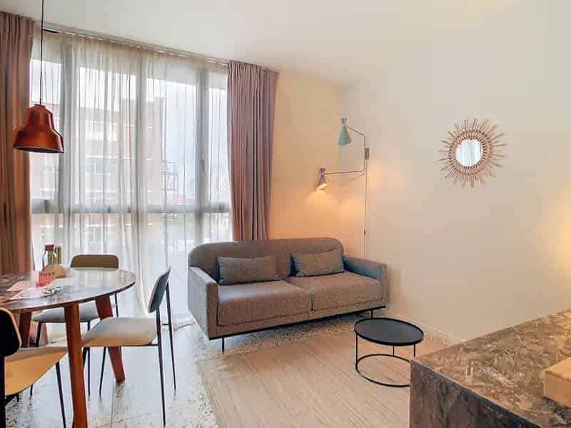 Appartement te Koop Berchem - Investering met Huurrendement