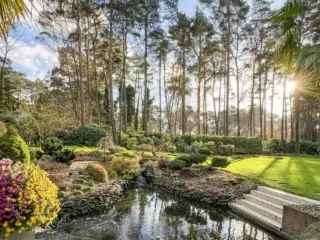 Villa te koop Grez-Doiceau - Luxe Eigendom met Binnenzwembad