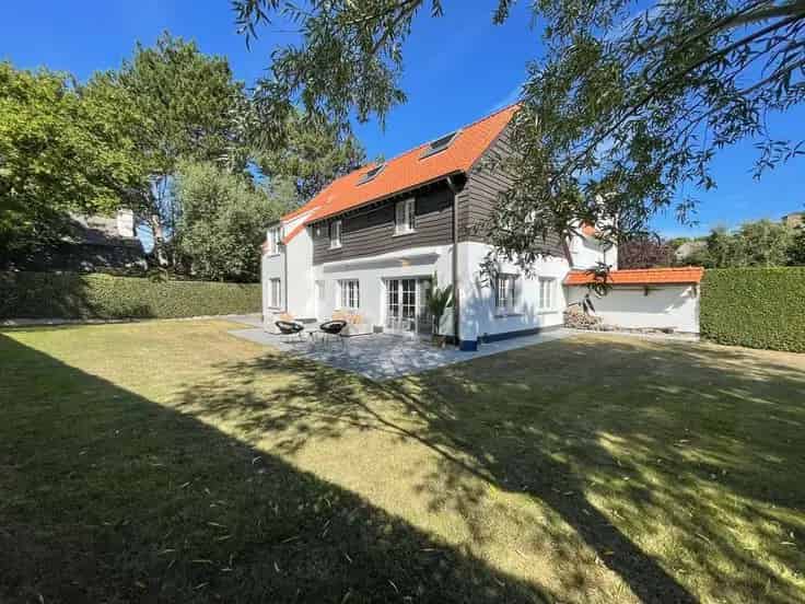 Te Koop: Luxueuze Koppelvilla in het Zoute