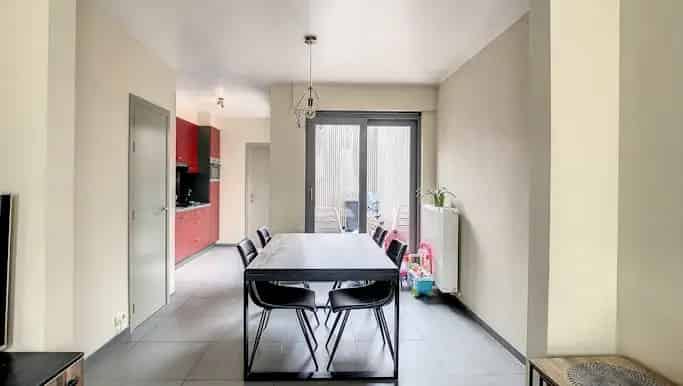 Huis te huur Ieper 2 slaapkamers dakterras stadskoer