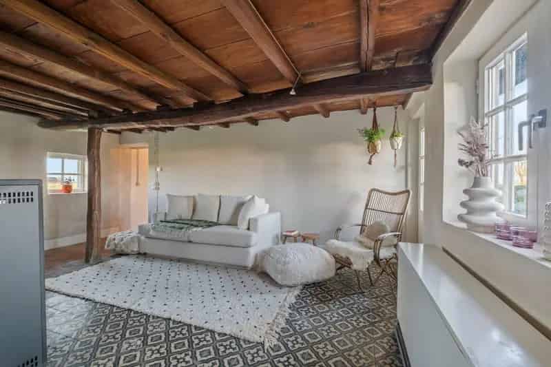 Charmante Hoeve met Weide te Koop Poperinge