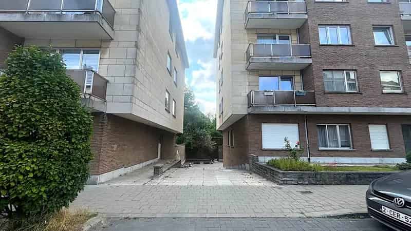 Garagebox Evere - Veilige Garage Nabij Bordet
