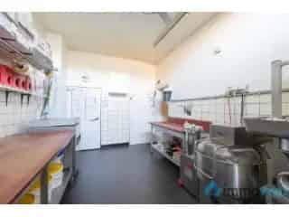Handelspand Kontich: Winkelruimte Atelier Garage Woonst