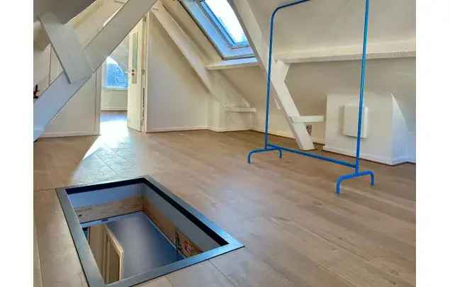 Huur 1 slaapkamer huis van 98 m² in Ghent