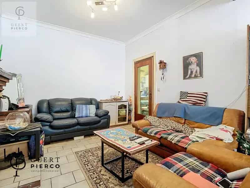 Te renoveren woning Prijs op aanvraag