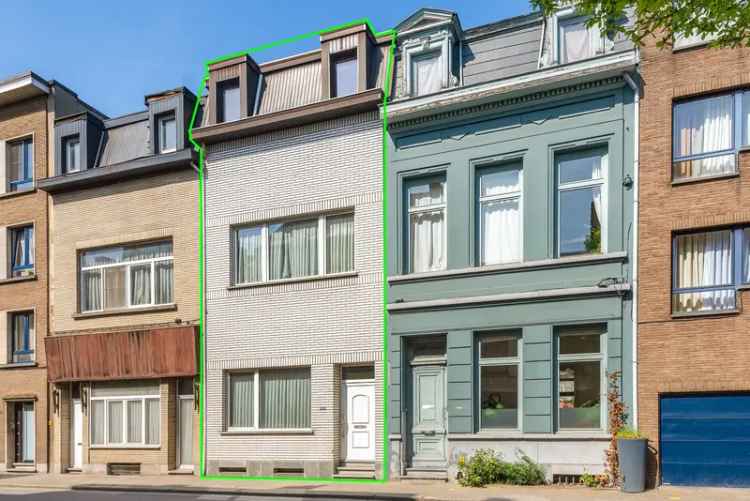 Huis te huur Antwerpen: 5-6 slaapkamers, grote tuin en kelder