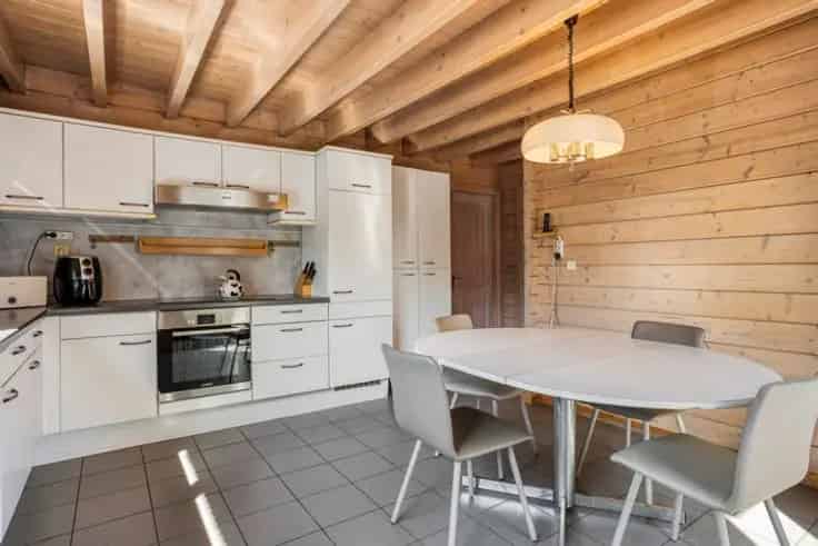 Huis Te Koop Borsbeek: 5 Slaapkamers, Tuin, Jacuzzi, Energiezuinig