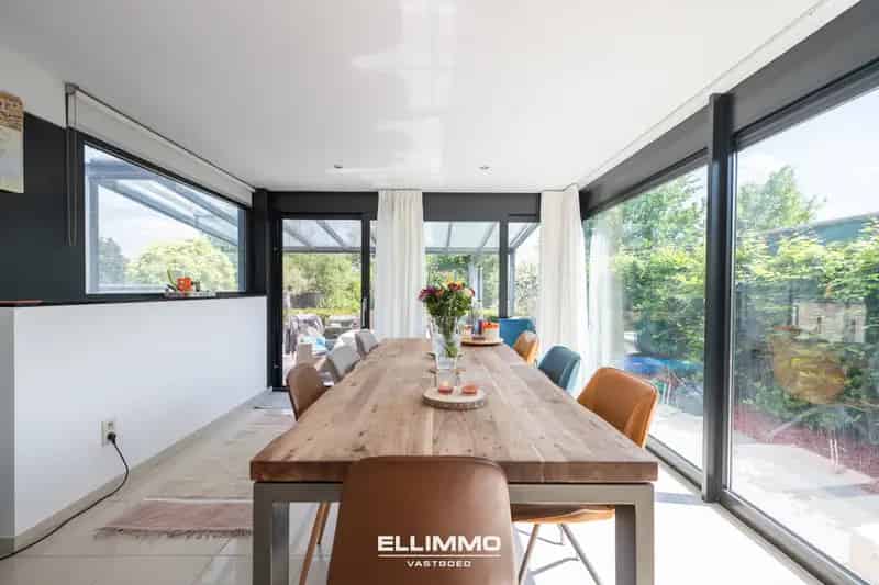 Huis te Koop Maastricht: Luxe Woning met Binnenzwembad