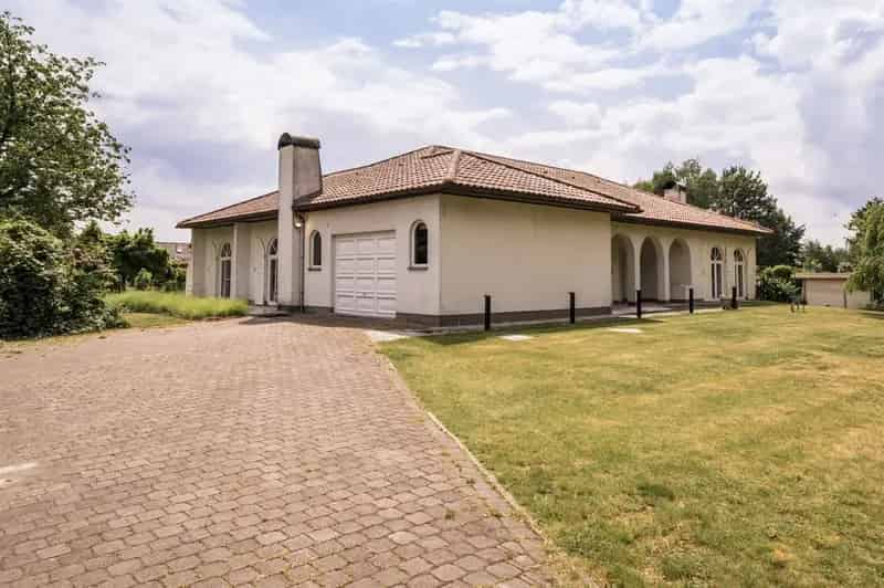 Instapklare woning Tremelo 3 slaapkamers tuin zwembad