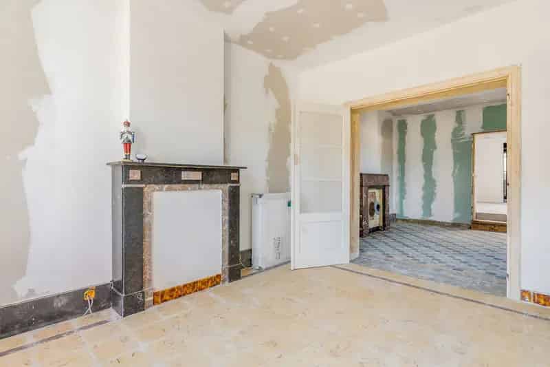 Woning met afwerkingsmogelijkheden te Zussen