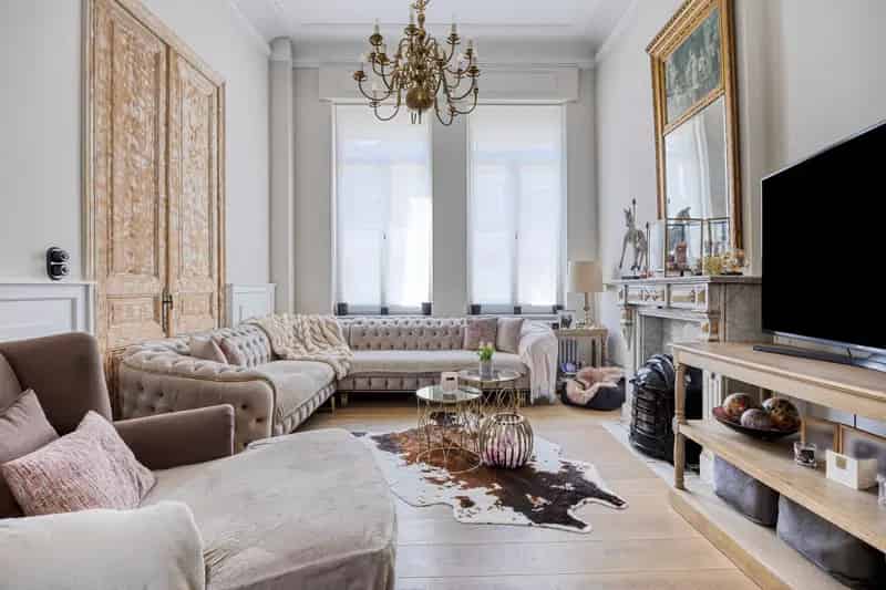 Herenhuis te huur Sint Truiden Centrum Luxe 4 slaapkamers Jacuzzi