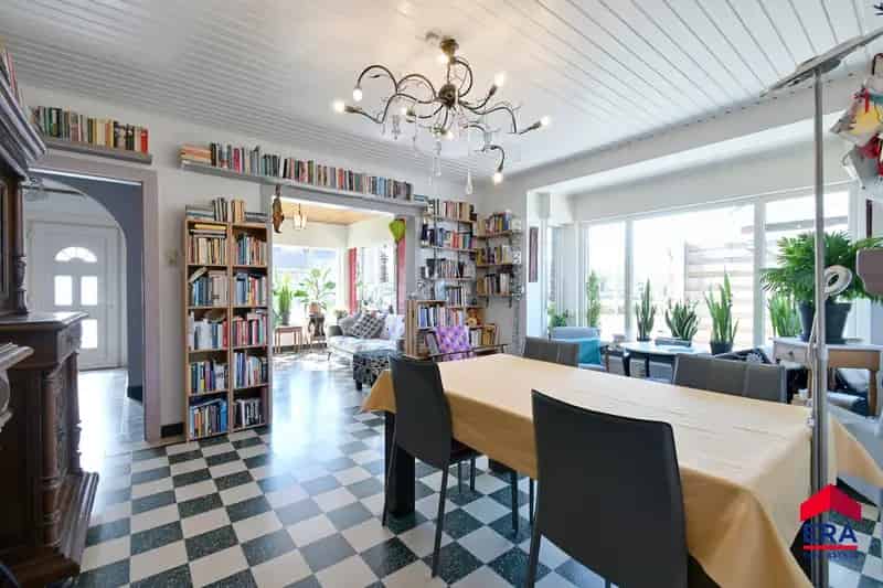 Huis te koop Lievegem: Instapklare woning met tuin