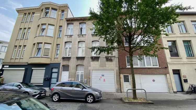 Verhuur huis in Berchem met 2 studio's en garage