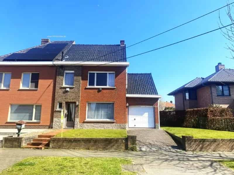 Halfopen bebouwing 3 slaapkamers Roeselare Beveren