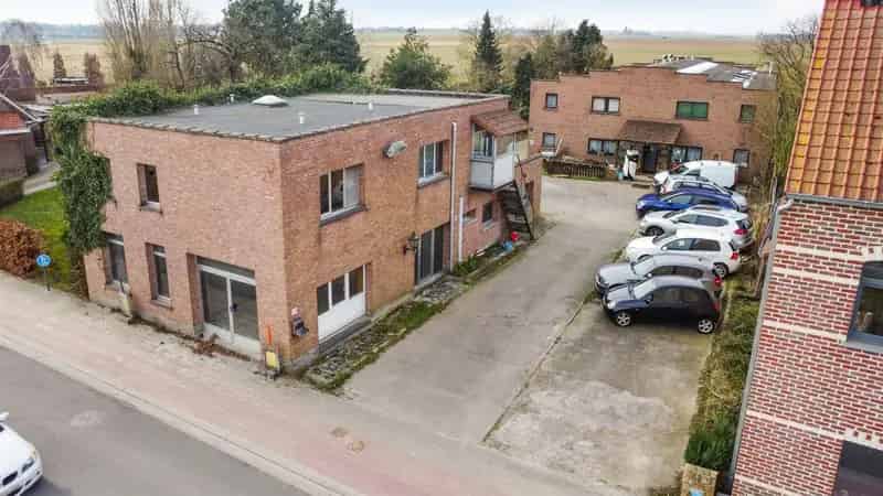 Opbrengsteigendom 12 Appartementen Nederokkerzeel Te Renoveren