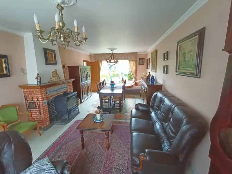 Huis te koop Veurne 4 slaapkamers zonnige tuin