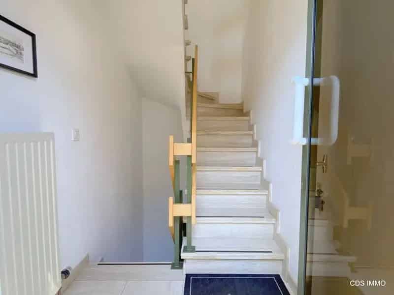 Duplex 4 Slaapkamers Volledige Aanbod