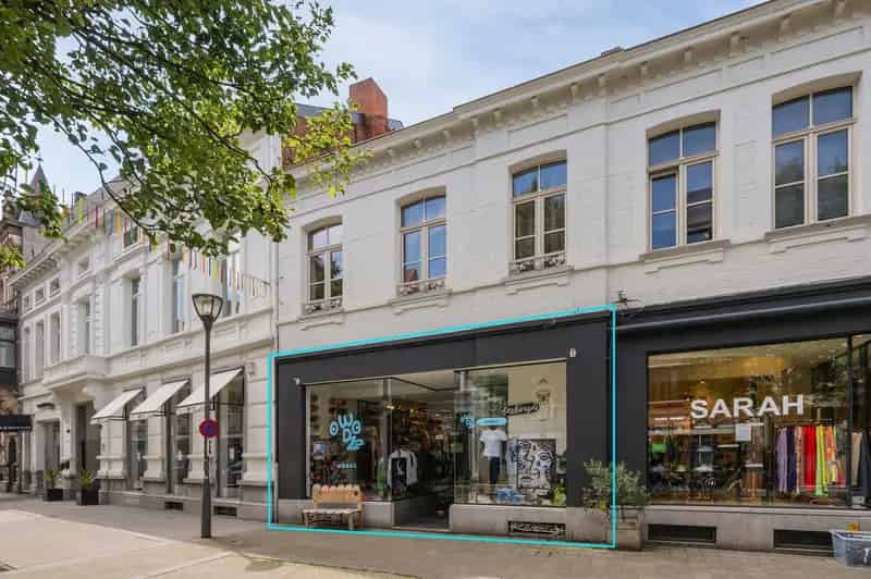 Handelspand van 140m² op toplocatie